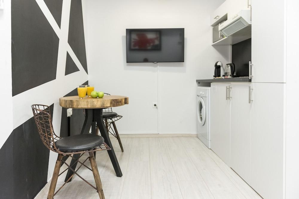 Acropolis Cozy Studio By Livin Urbban Athens Exterior photo